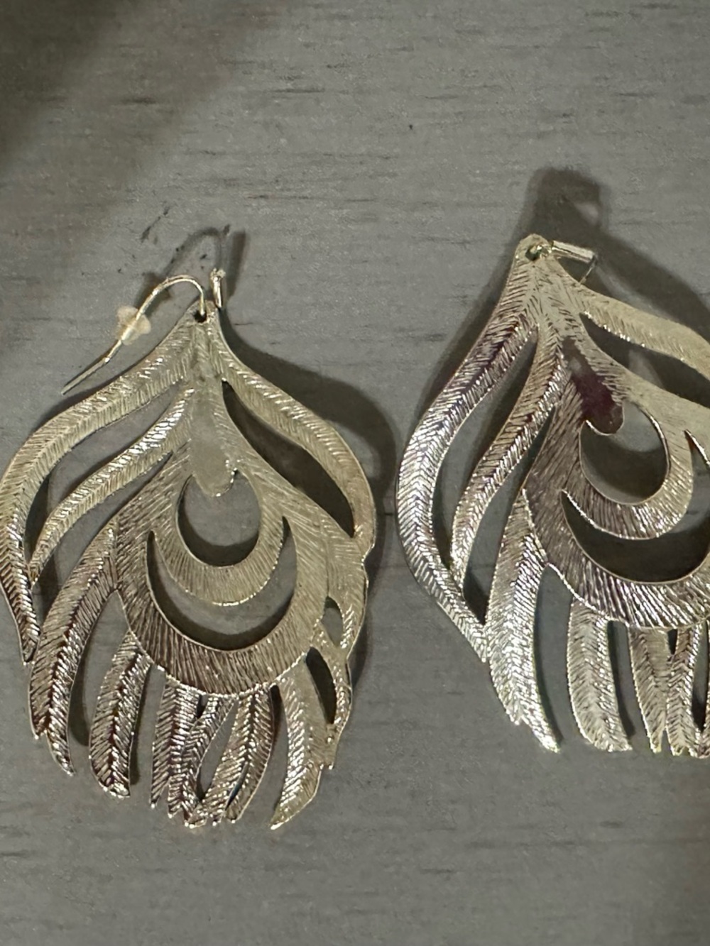 Kendra Scott Silver Peacock Feather Drop Earrings - Picture 2 of 2